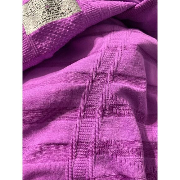 Athleta‎ Fastest Track Stretch Tee 213911 Small Short Sleeve Shirt Crew Purple - Picture 6 of 6